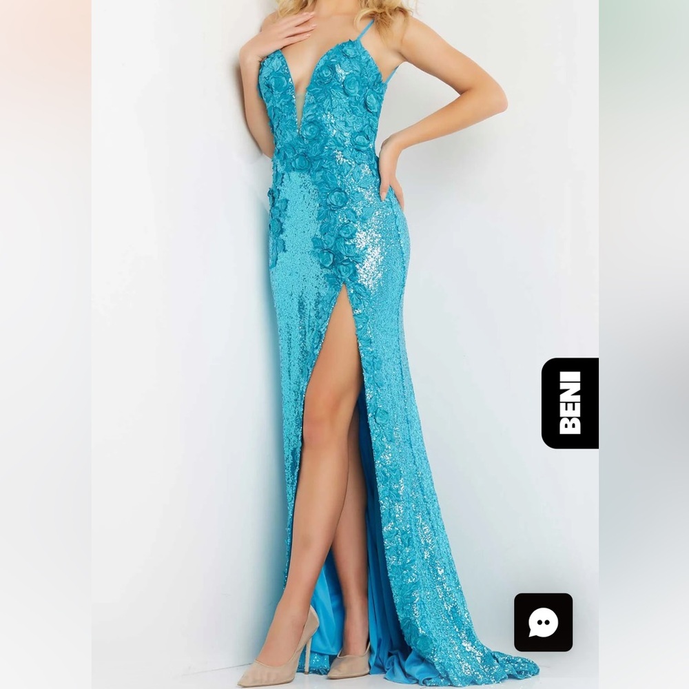 New With Tags Aqua Jovani 1012 V Neck Sequin Floral Slit Backless Prom Gown